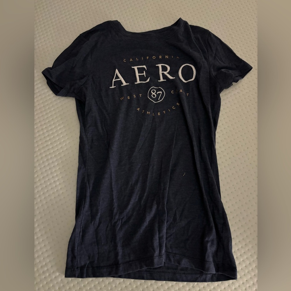 Cute navy blue tight t-shirt
